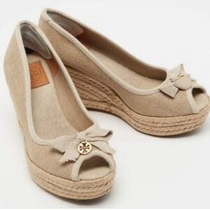 TORY BURCH Women's Jackie Wedge Espadrille Tan Canvas Peep Toe Shoes Size 7 1/2B